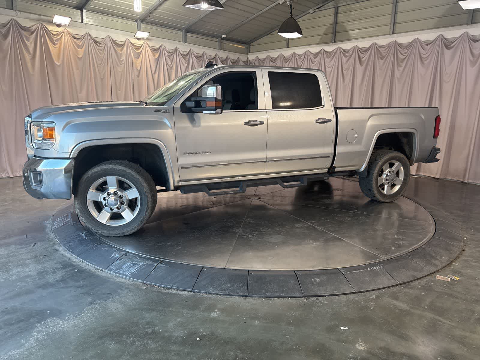 Thumbnail: 2016 GMC Sierra 2500 - 8