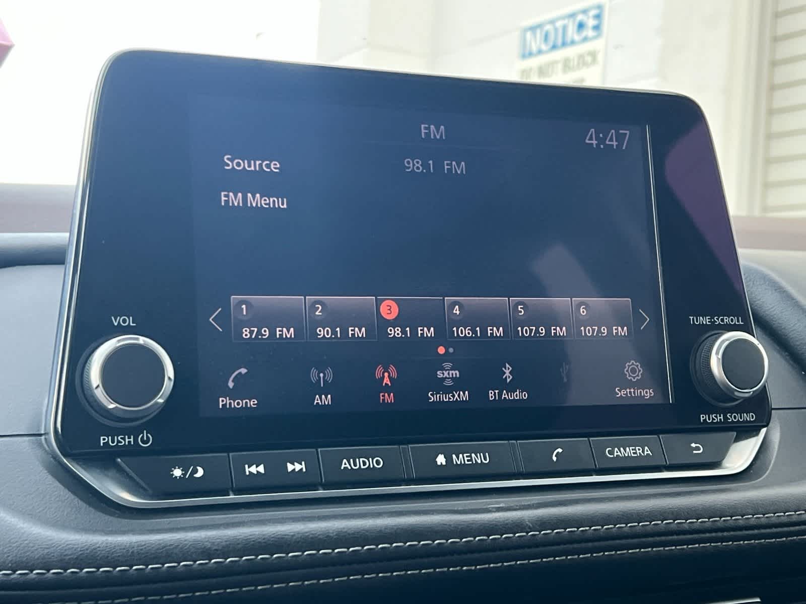 Thumbnail: 2022 Nissan Rogue - 19