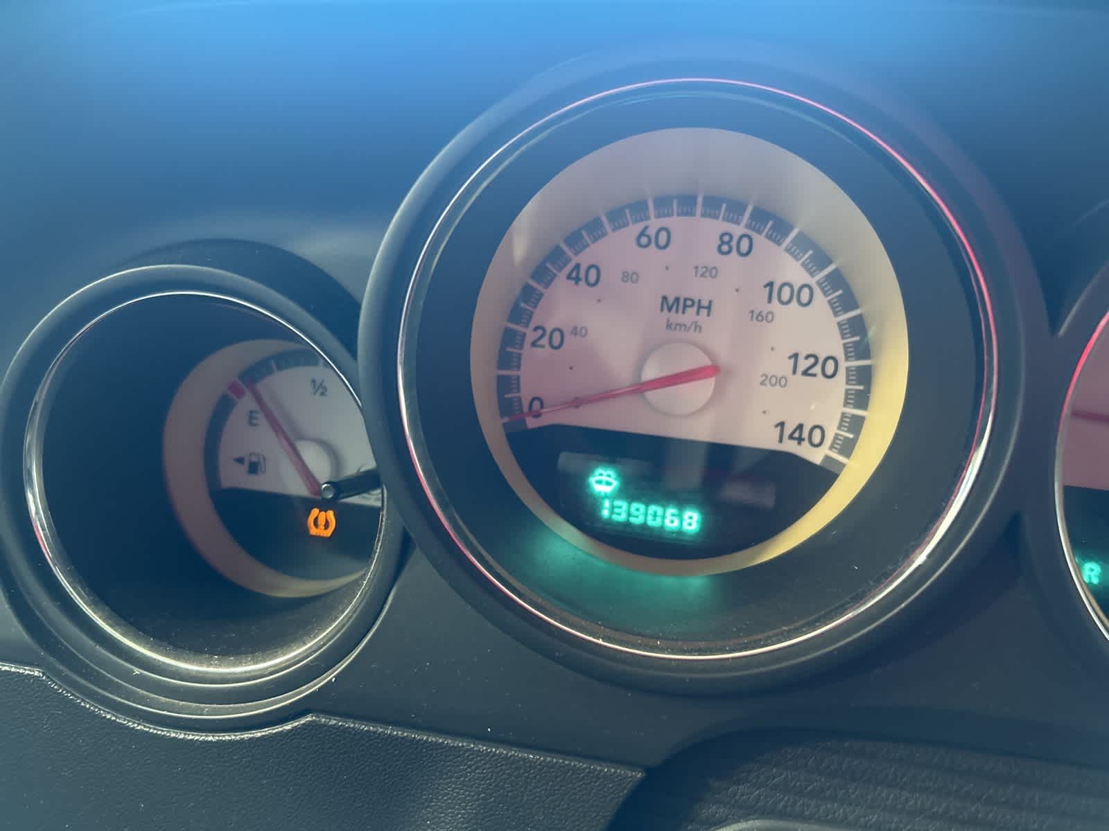 Thumbnail: 2010 Dodge Challenger - 26