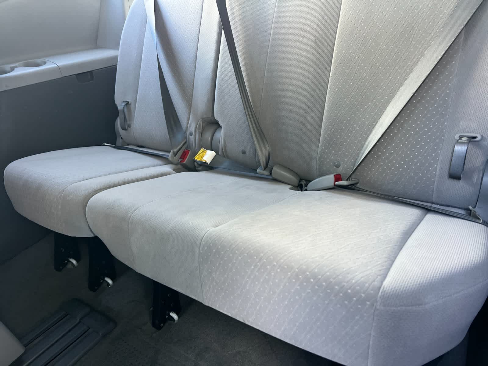 Thumbnail: 2017 Toyota Sienna - 16