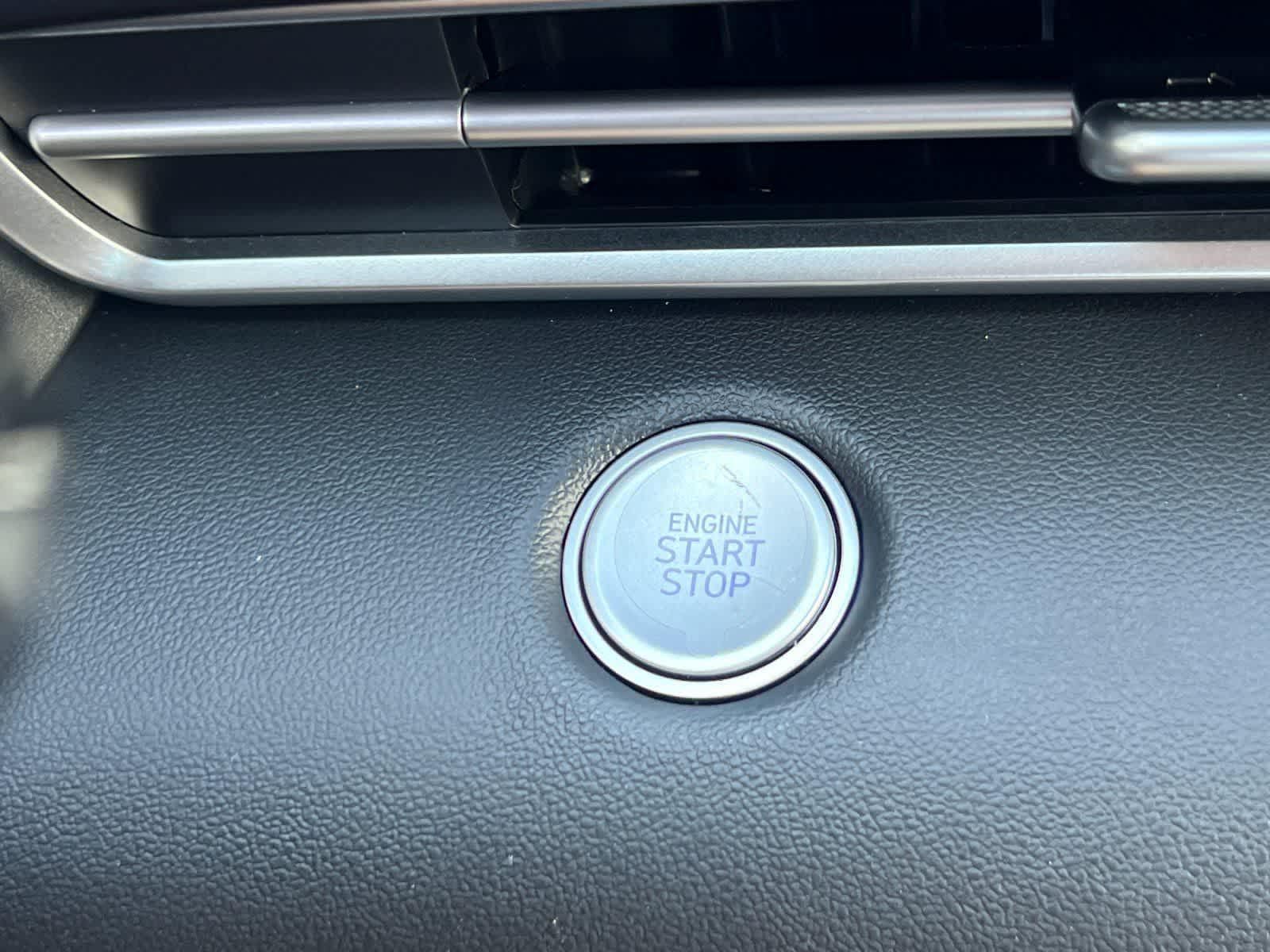 2025 Hyundai Elantra Blue - Photo 21