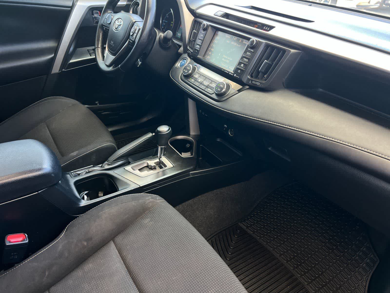 Thumbnail: 2017 Toyota RAV4 - 17