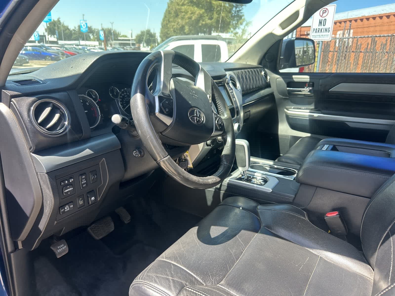 Thumbnail: 2014 Toyota Tundra - 27