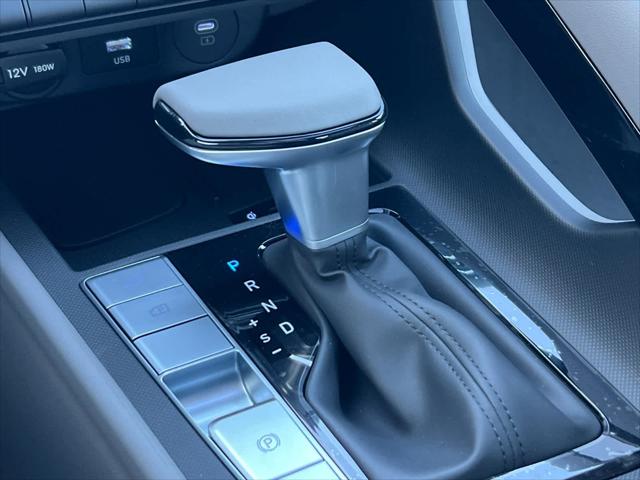 Thumbnail: 2025 Hyundai Elantra - 22