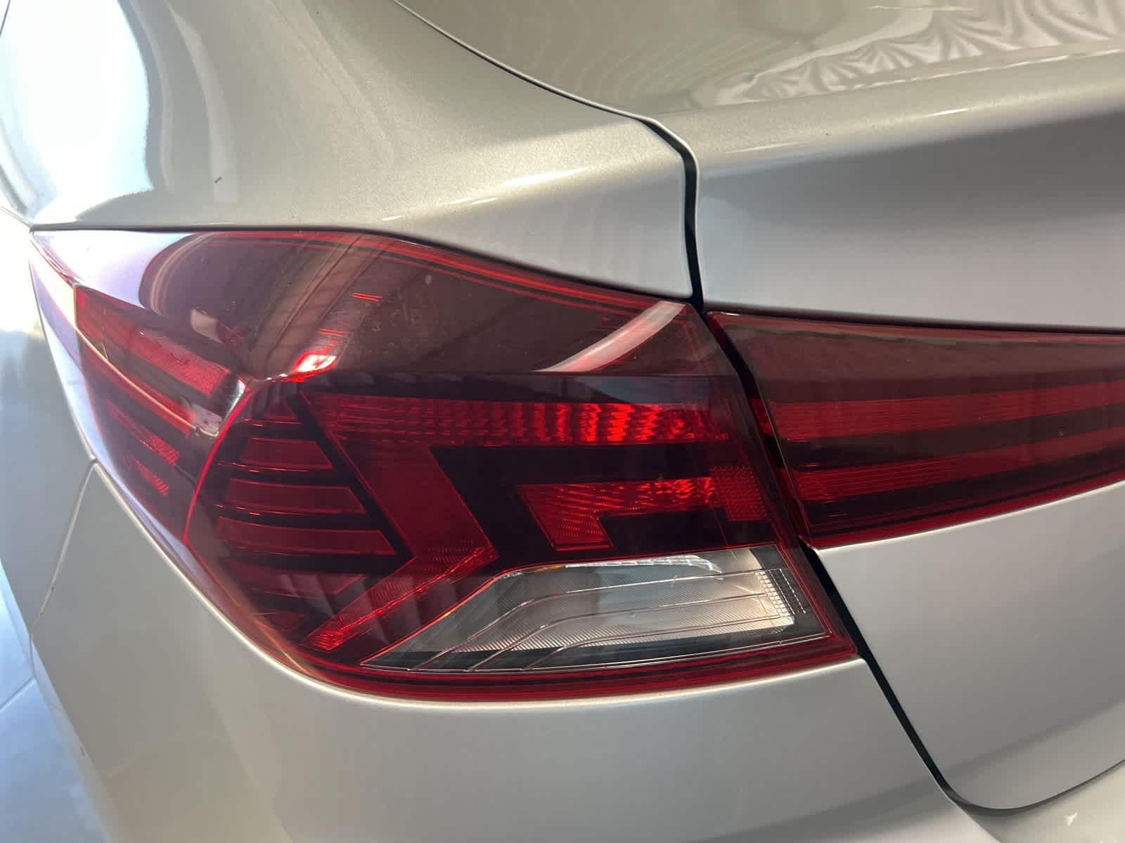 Thumbnail: 2020 Hyundai Elantra - 11