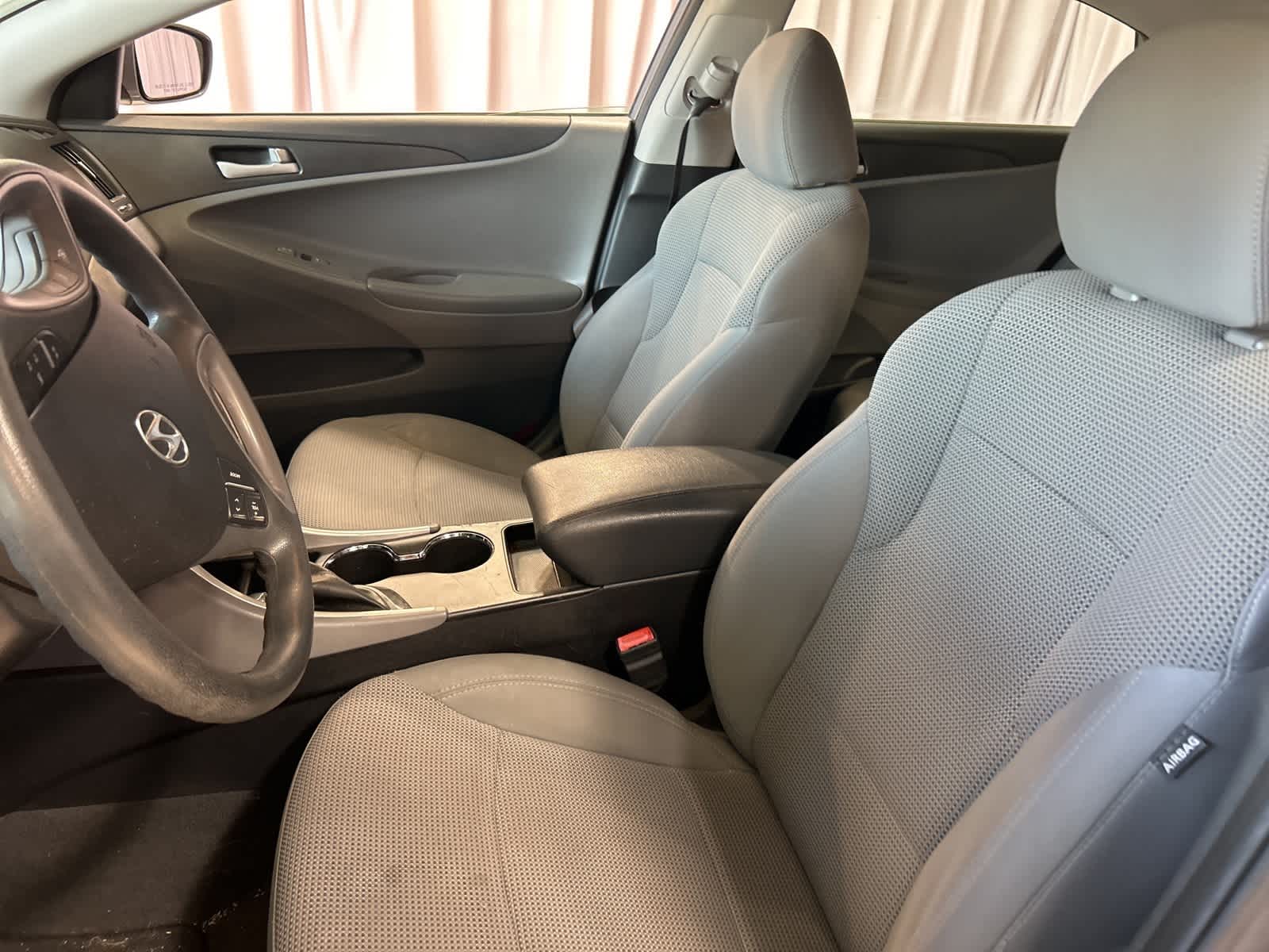 Thumbnail: 2014 Hyundai Sonata - 23