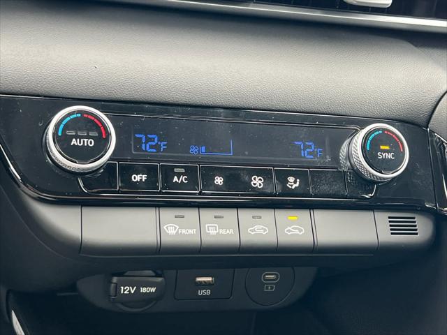 2025 Hyundai Elantra Blue 19