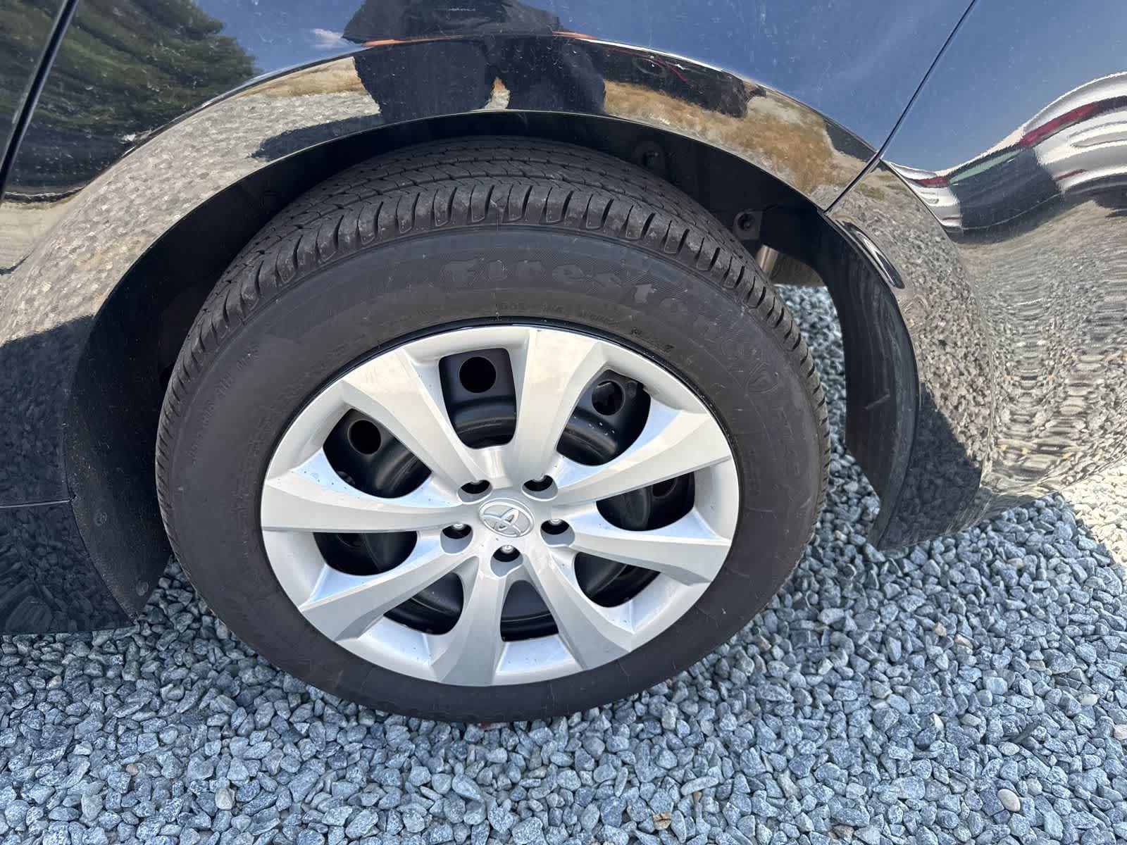 Thumbnail: 2025 Toyota Corolla - 10