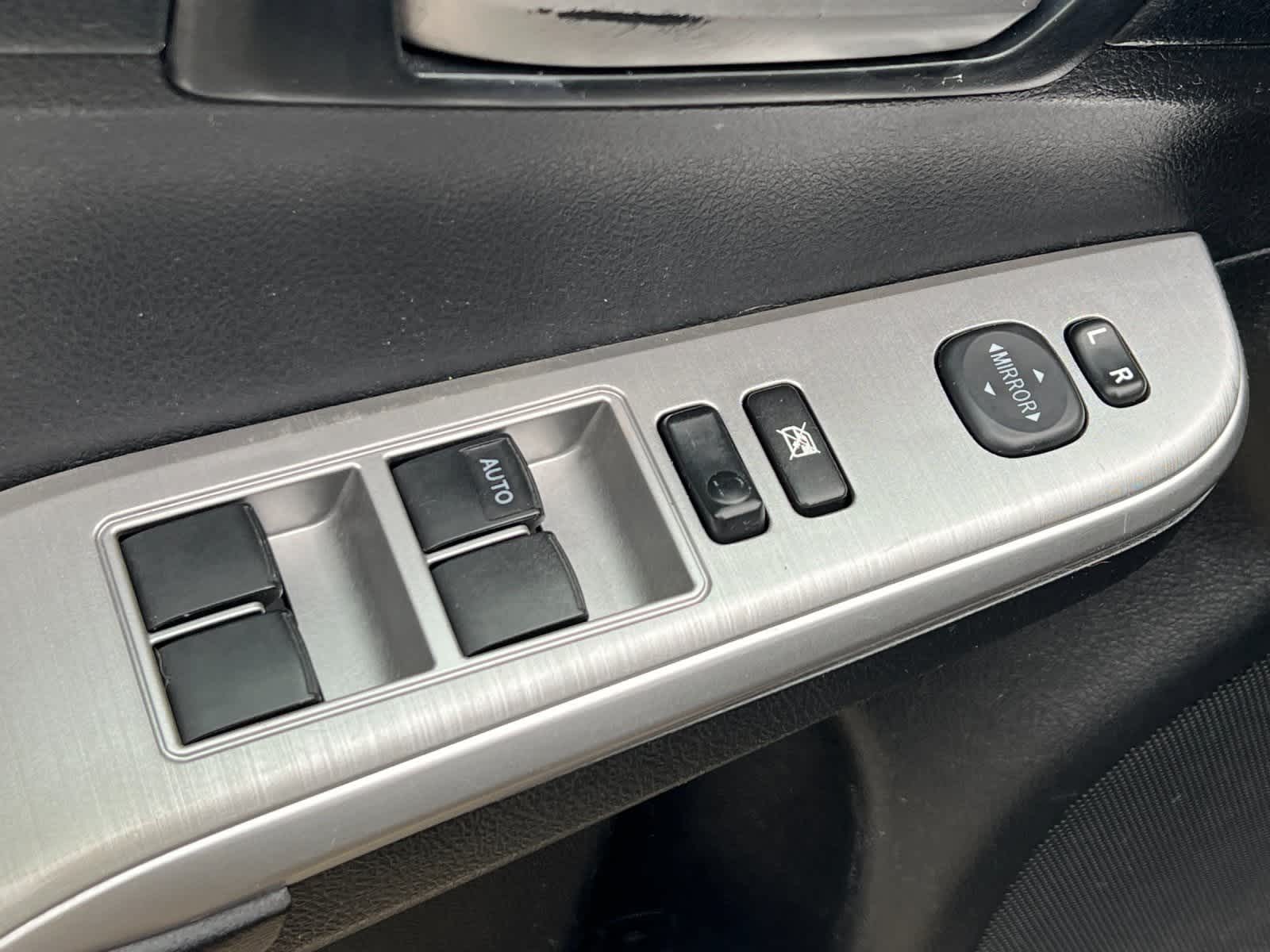 Thumbnail: 2014 Toyota Camry - 14