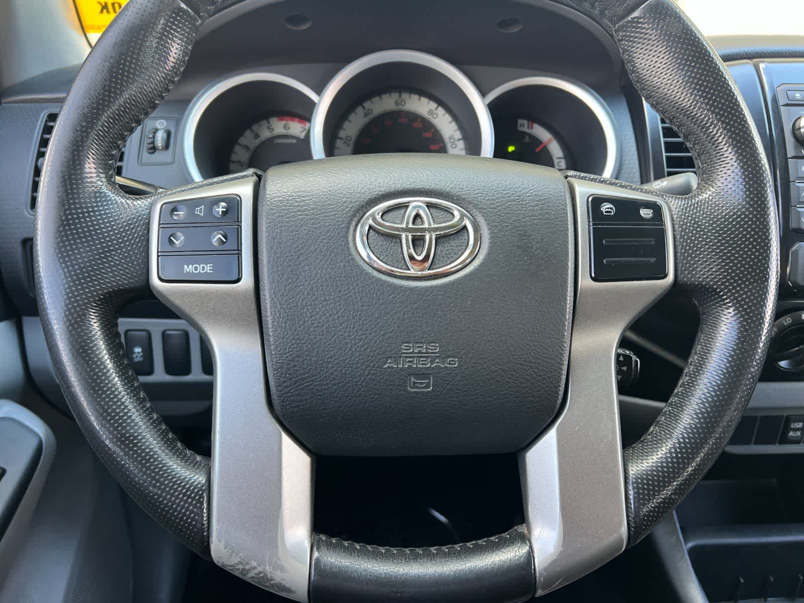 Thumbnail: 2013 Toyota Tacoma - 21