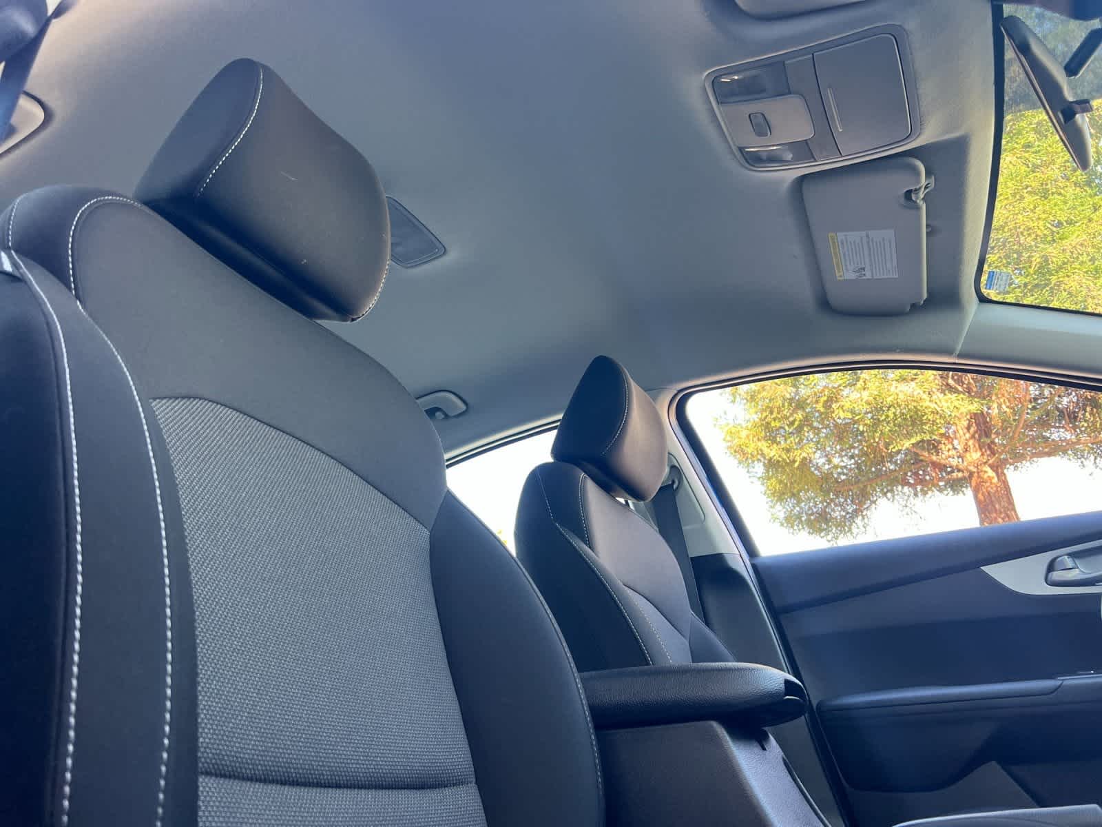 Thumbnail: 2022 Kia Forte - 16