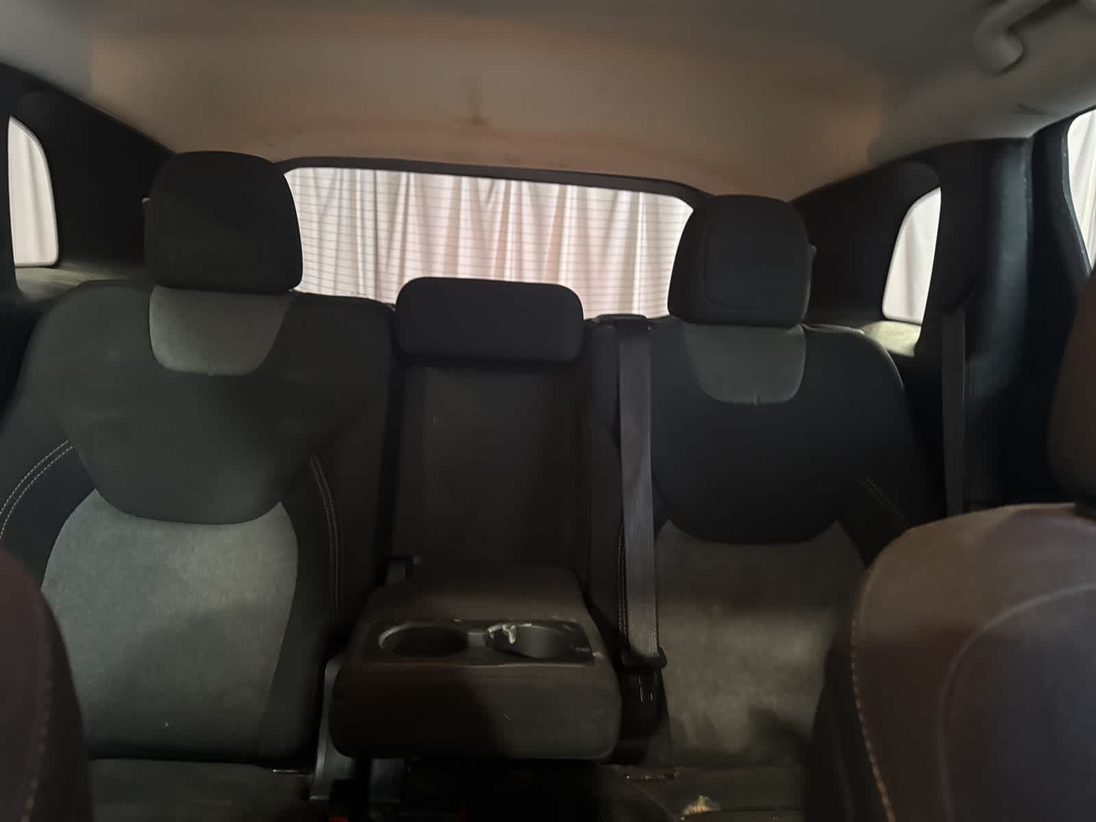 Thumbnail: 2018 Jeep Cherokee - 17