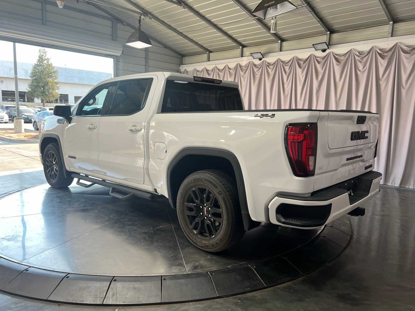 Thumbnail: 2022 GMC Sierra 1500 - 5