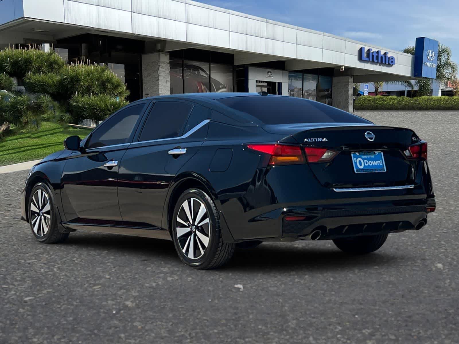 Thumbnail: 2021 Nissan Altima - 7