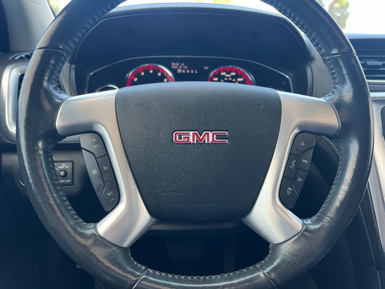Thumbnail: 2015 GMC Acadia - 23