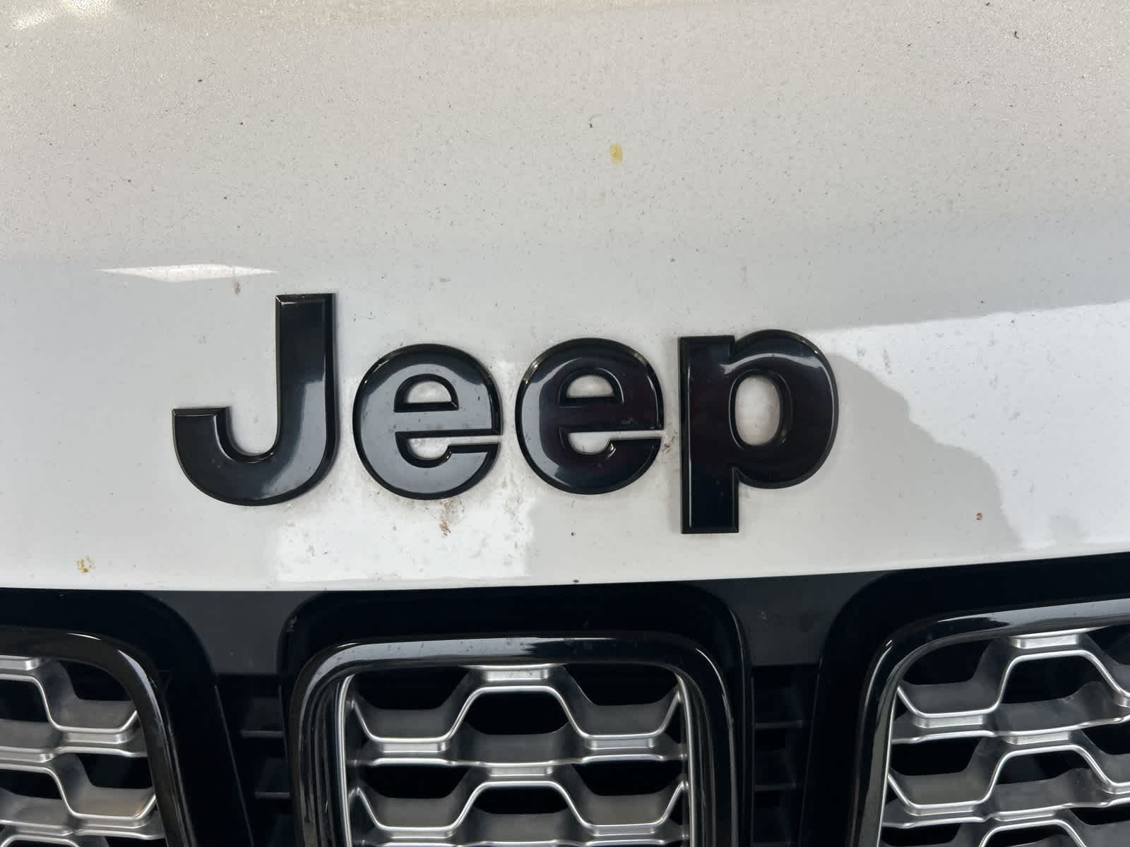 Thumbnail: 2019 Jeep Grand Cherokee - 3