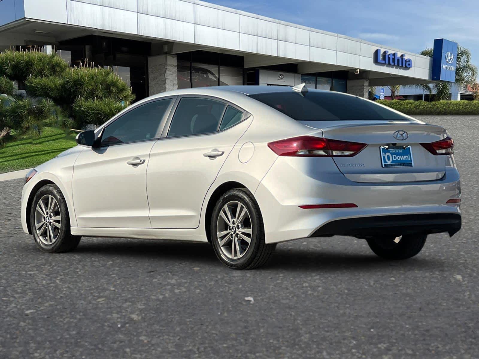 Thumbnail: 2017 Hyundai Elantra - 6