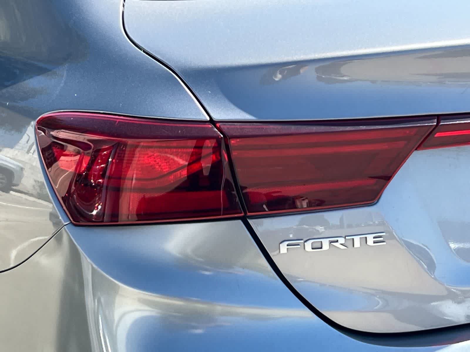 Thumbnail: 2023 Kia Forte - 25