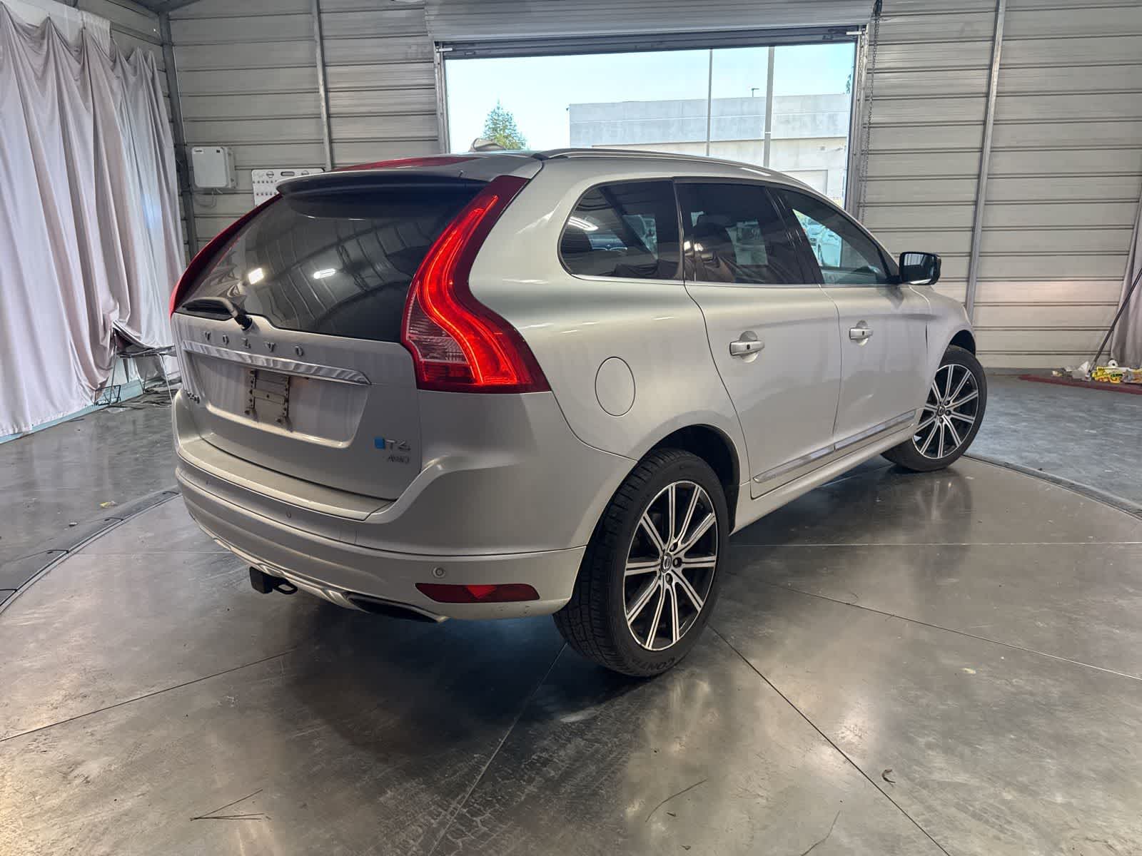 Thumbnail: 2015 Volvo XC60 - 5