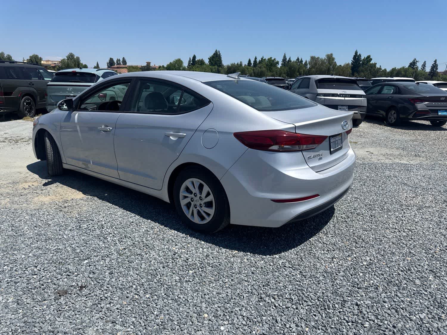 2017 Hyundai Elantra SE photo 6