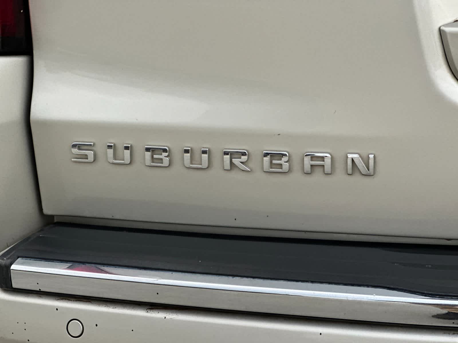 Thumbnail: 2016 Chevrolet Suburban - 30