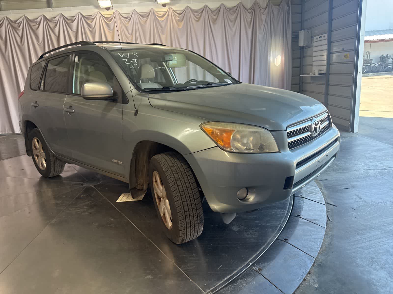 2007 Toyota RAV4 Limited photo 3