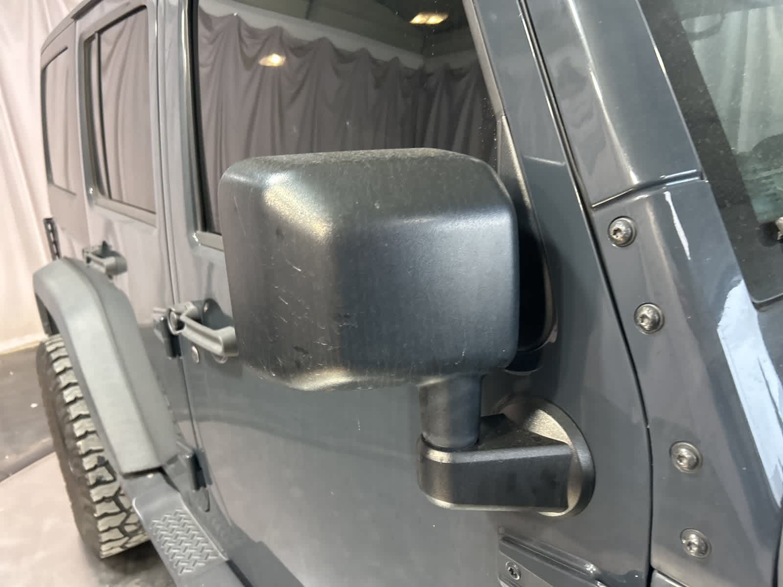 Thumbnail: 2016 Jeep Wrangler - 7