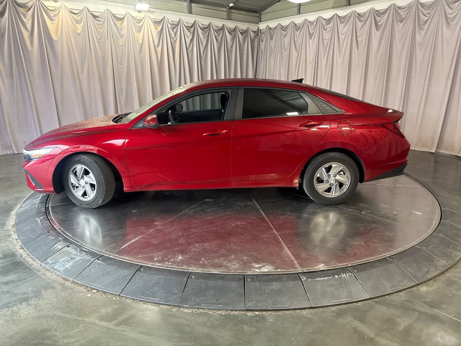2025 Hyundai Elantra SE photo 6