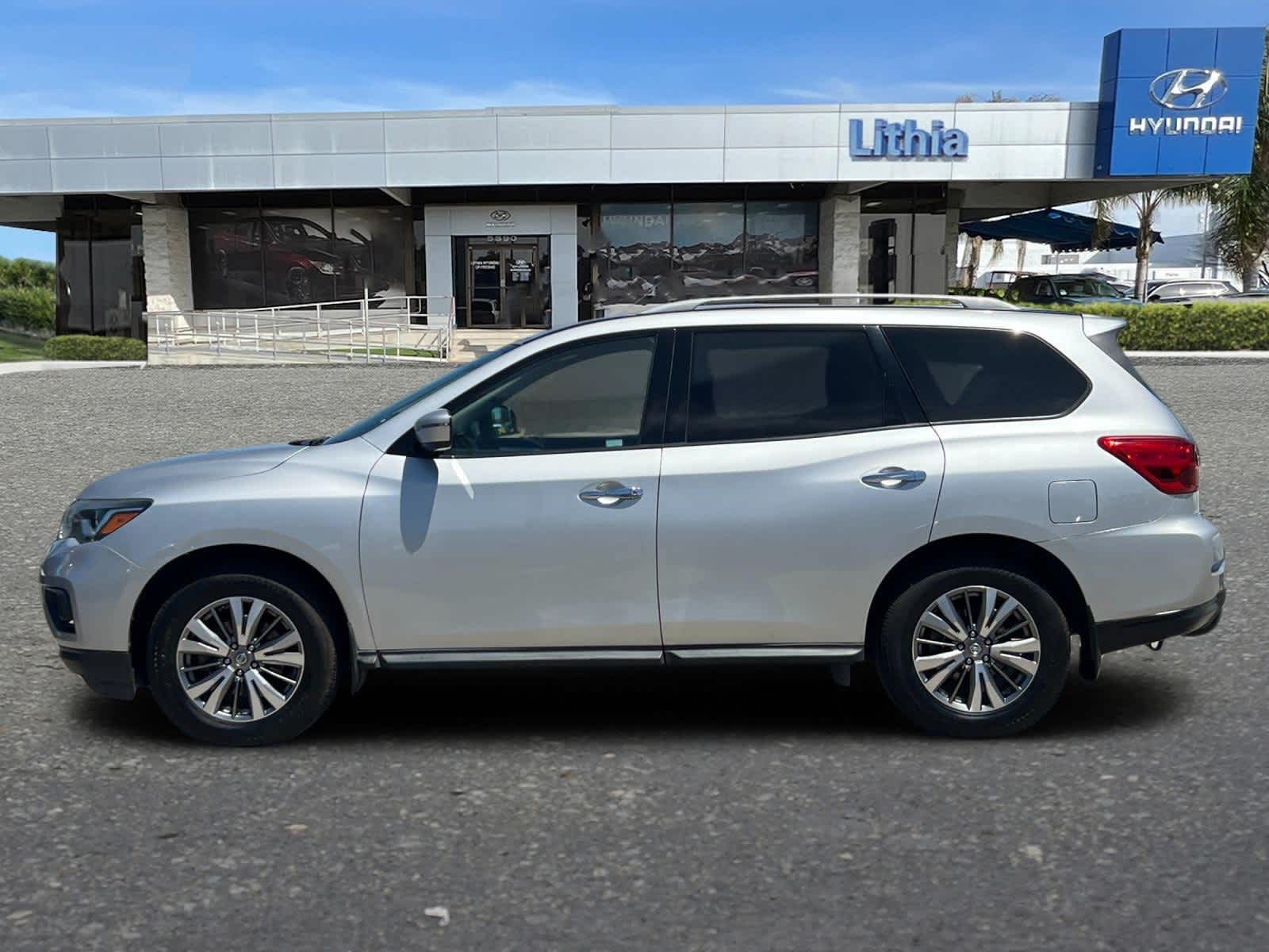 Thumbnail: 2018 Nissan Pathfinder - 5
