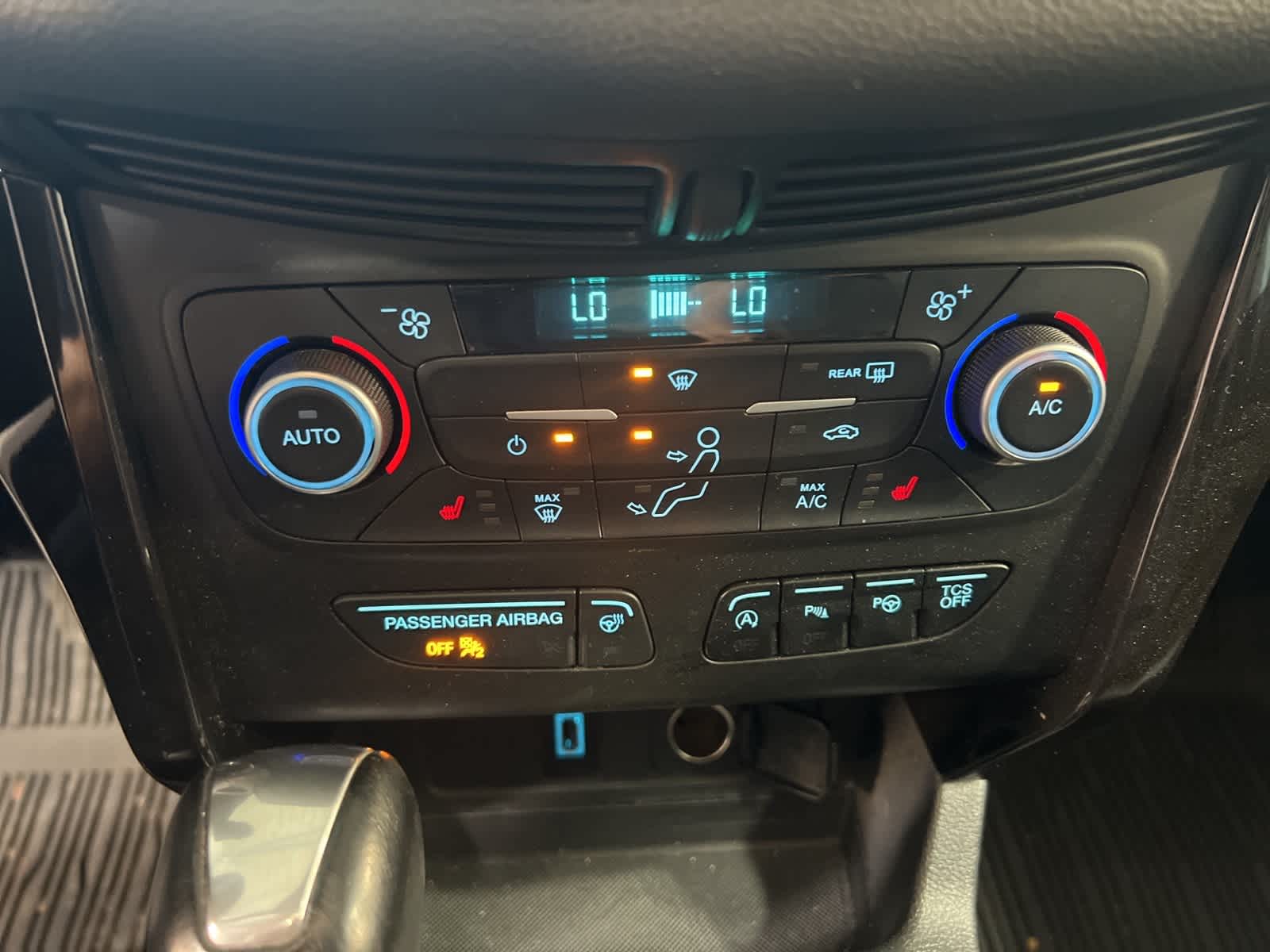 Thumbnail: 2018 Ford Escape - 27