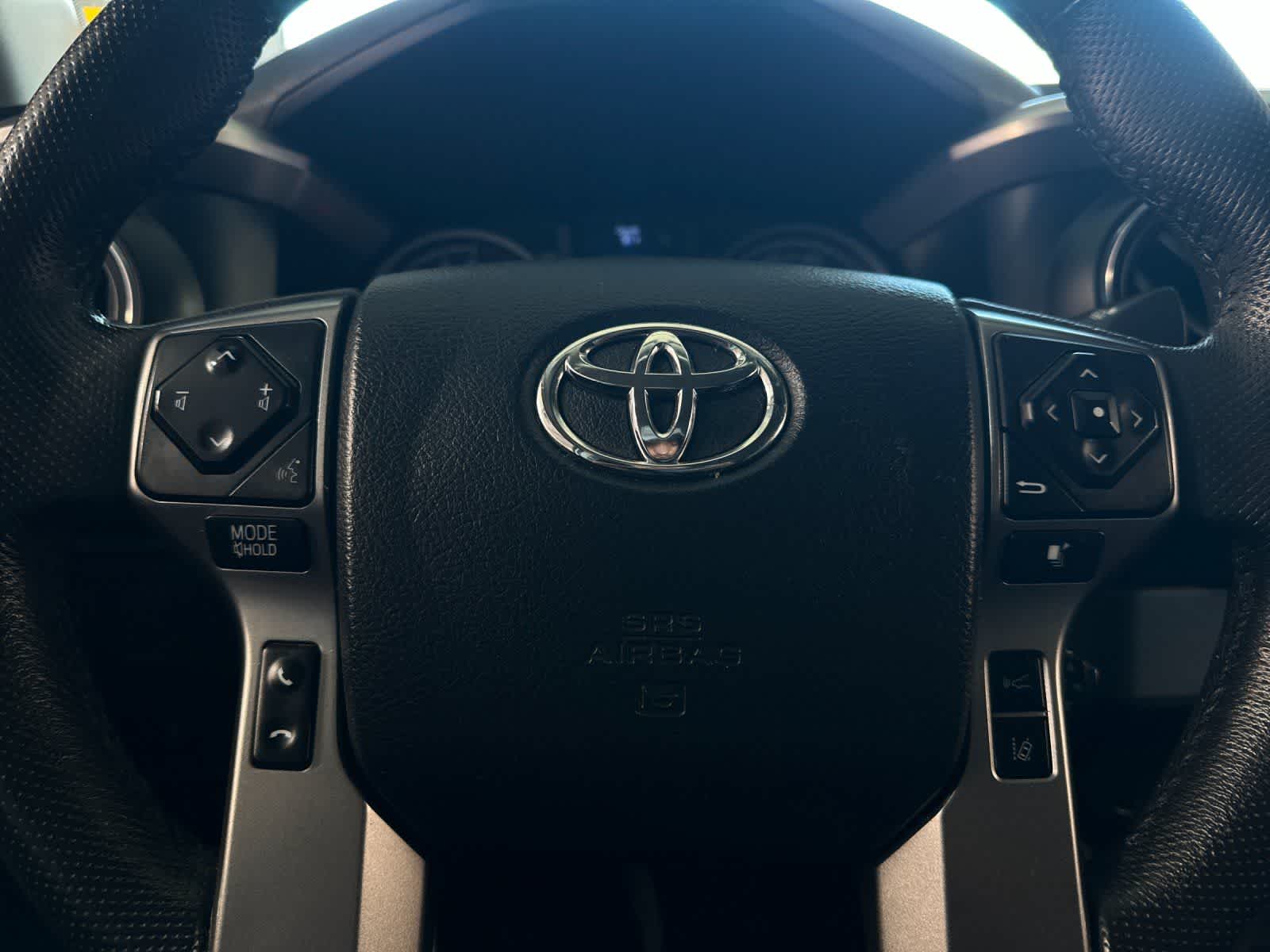 Thumbnail: 2020 Toyota Tacoma - 21