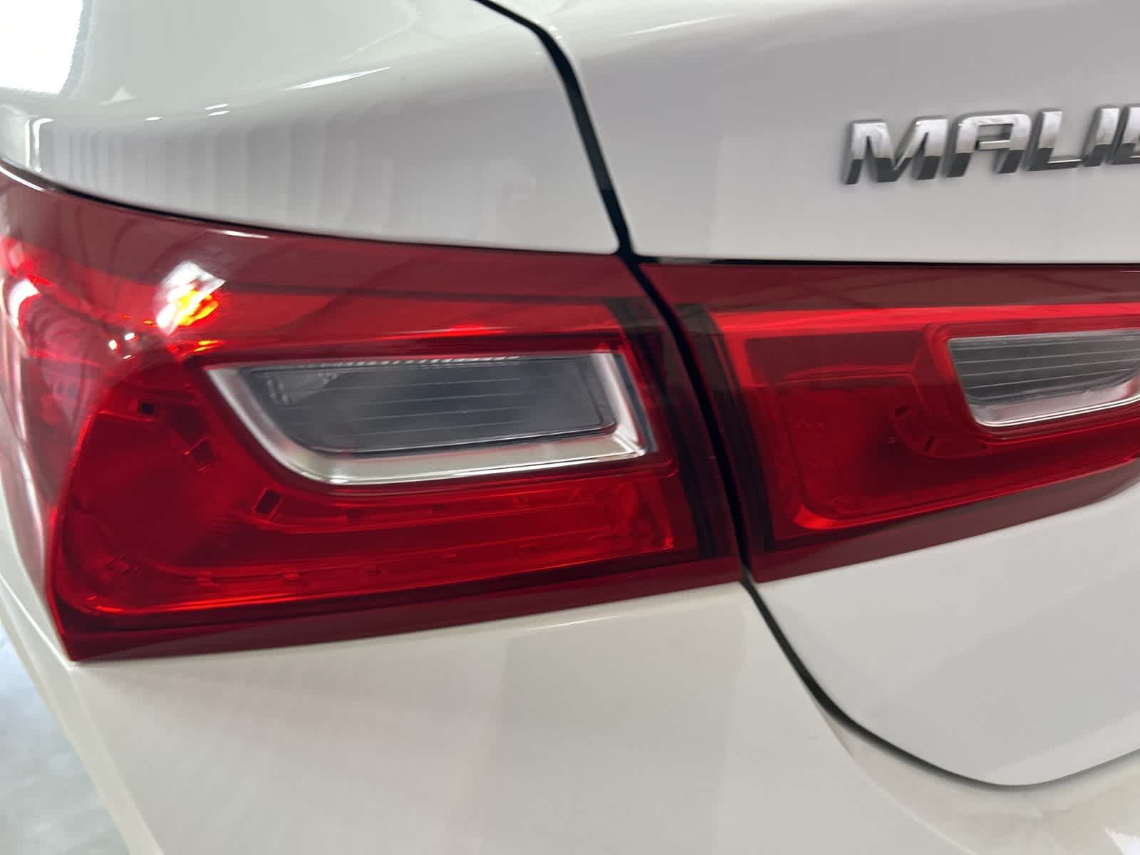 Thumbnail: 2024 Chevrolet Malibu - 14