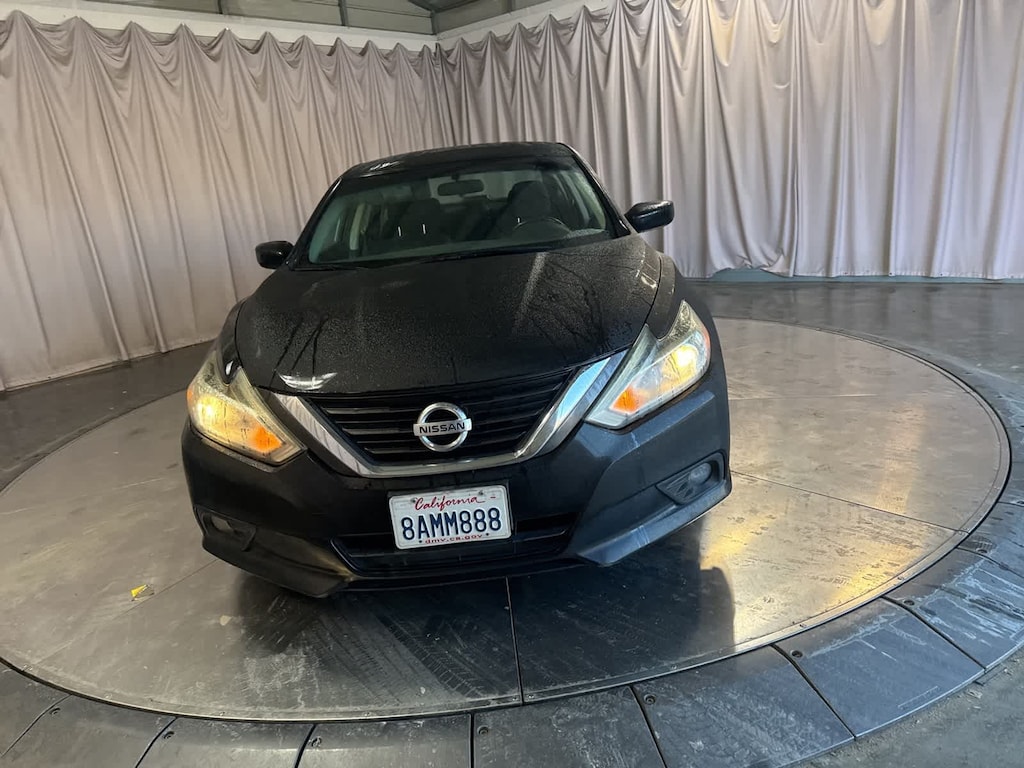 Used 2017 Nissan Altima 2.5 SV Sedan