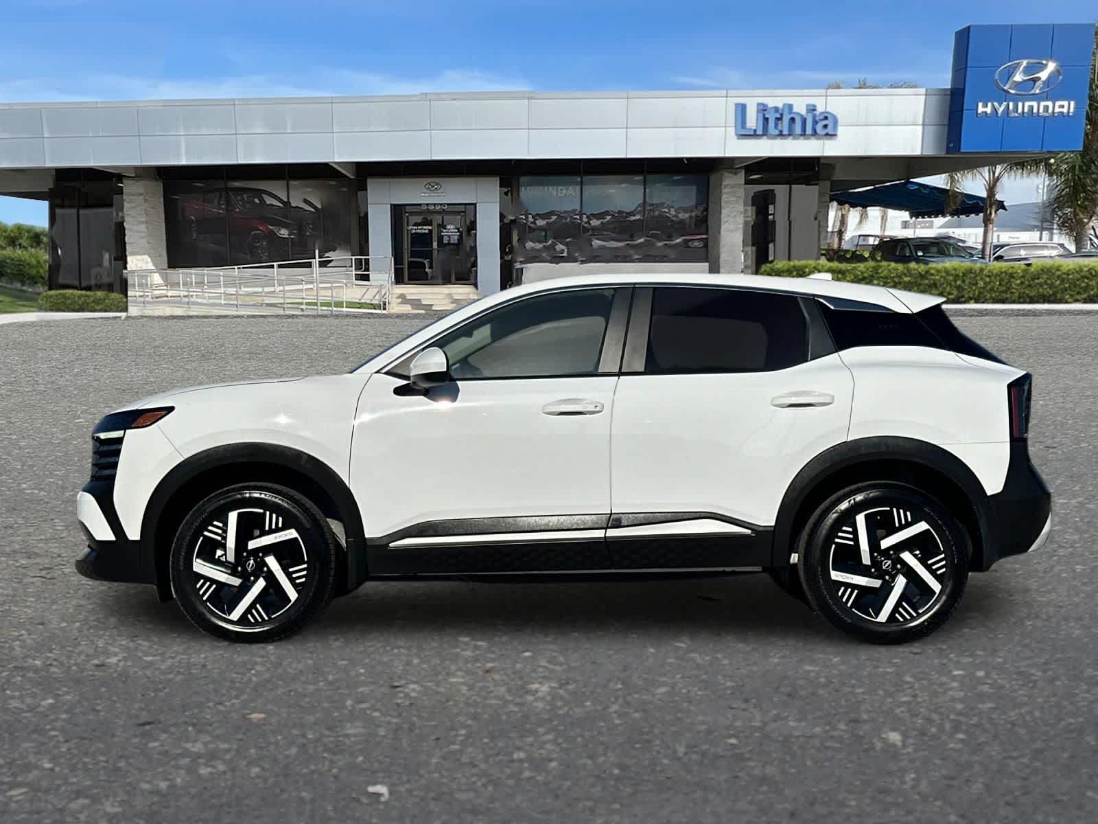 Thumbnail: 2025 Nissan Kicks - 5