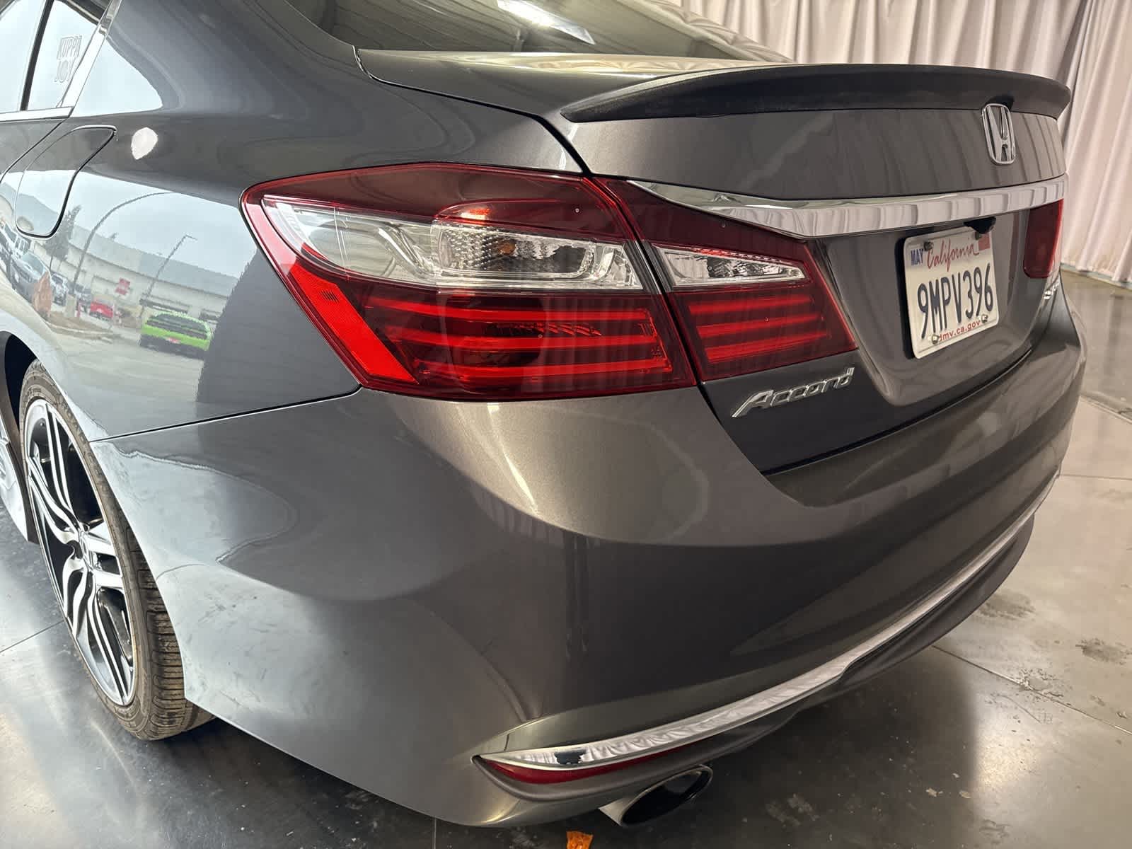 Thumbnail: 2016 Honda Accord - 16