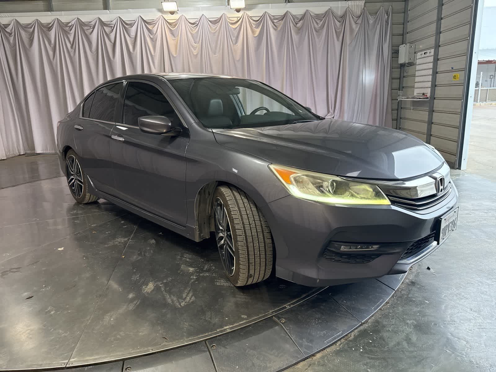 Thumbnail: 2016 Honda Accord - 3