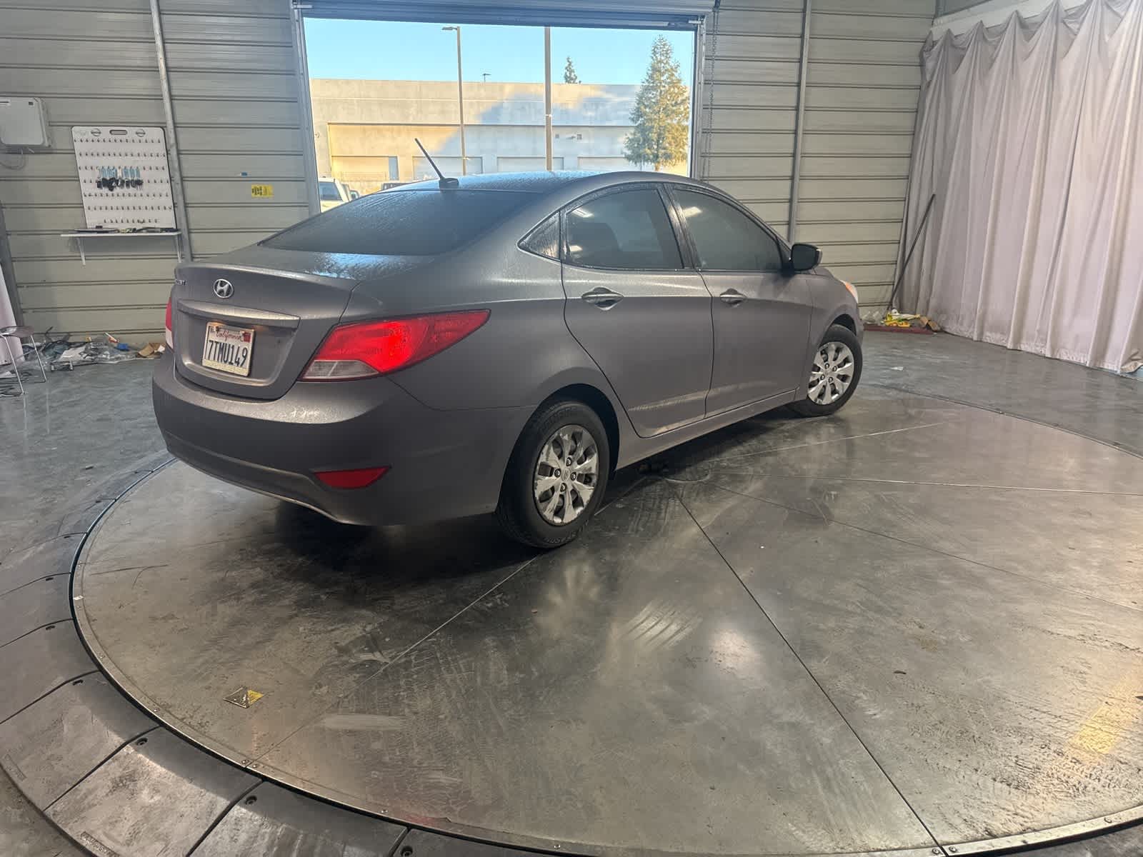 Thumbnail: 2015 Hyundai Accent - 5