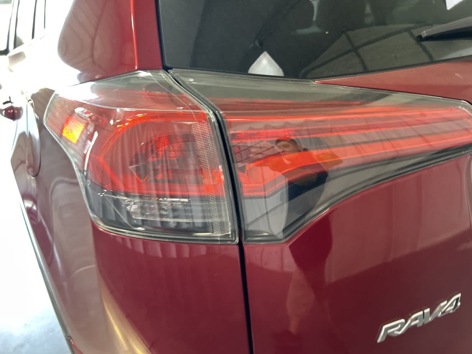 Thumbnail: 2018 Toyota RAV4 - 13