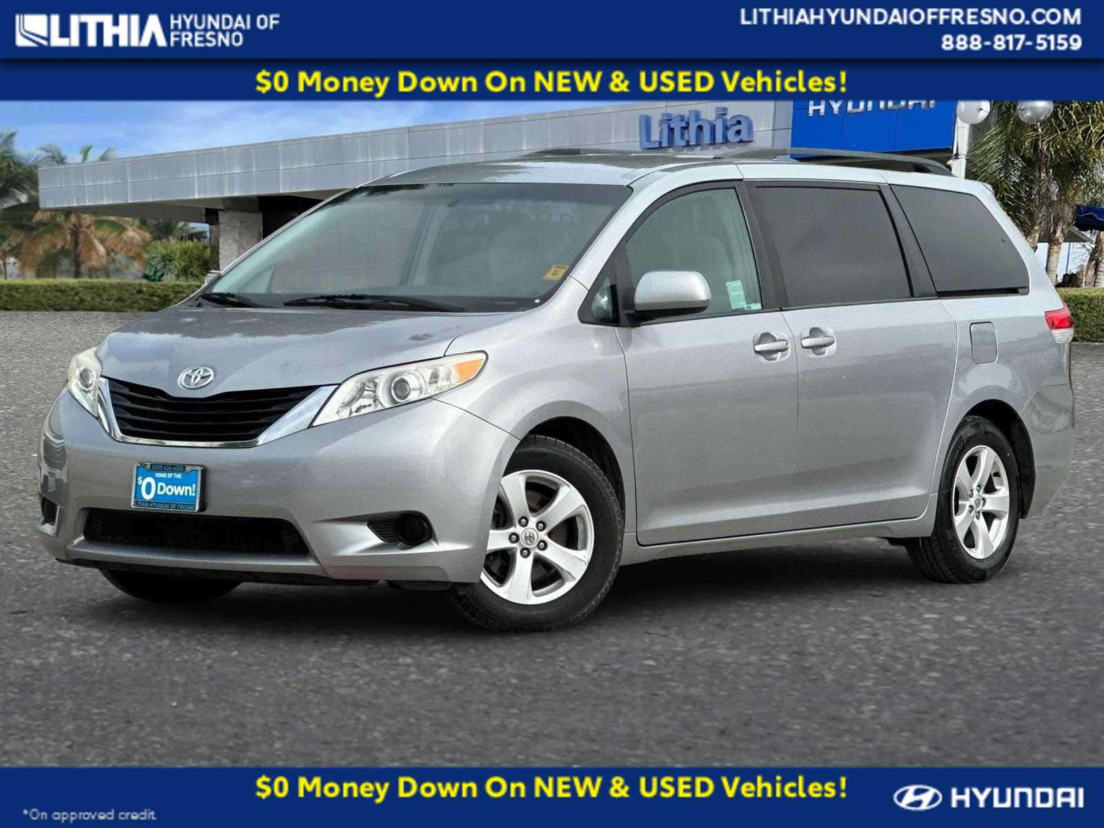 2012 Toyota Sienna LE -
                  Fresno, CA