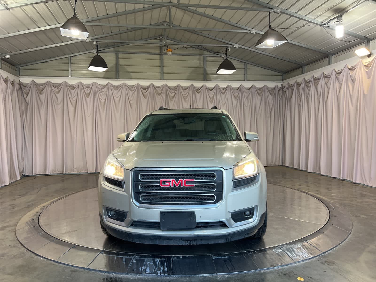 2015 Gmc Acadia SLT photo 2