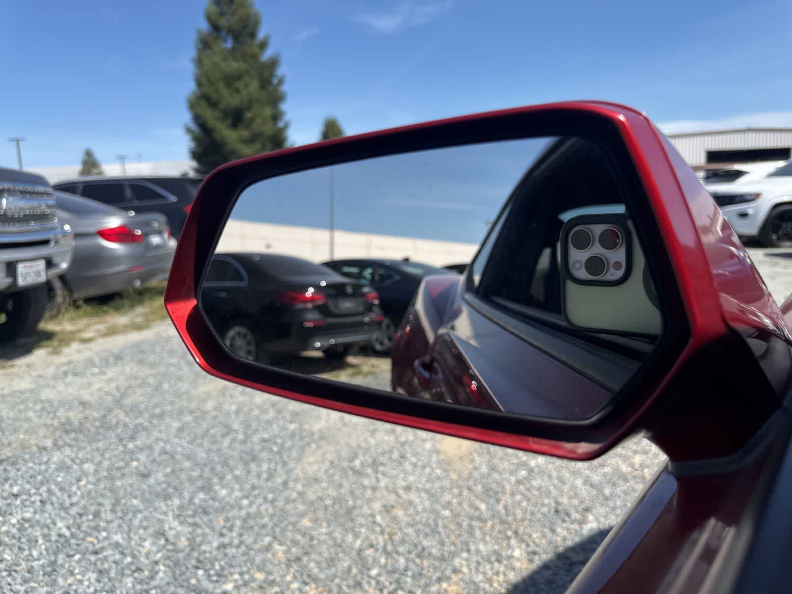 Thumbnail: 2014 Chevrolet Camaro - 16