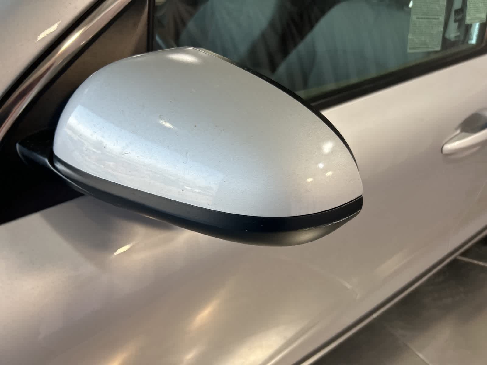 Thumbnail: 2019 Kia Niro - 16