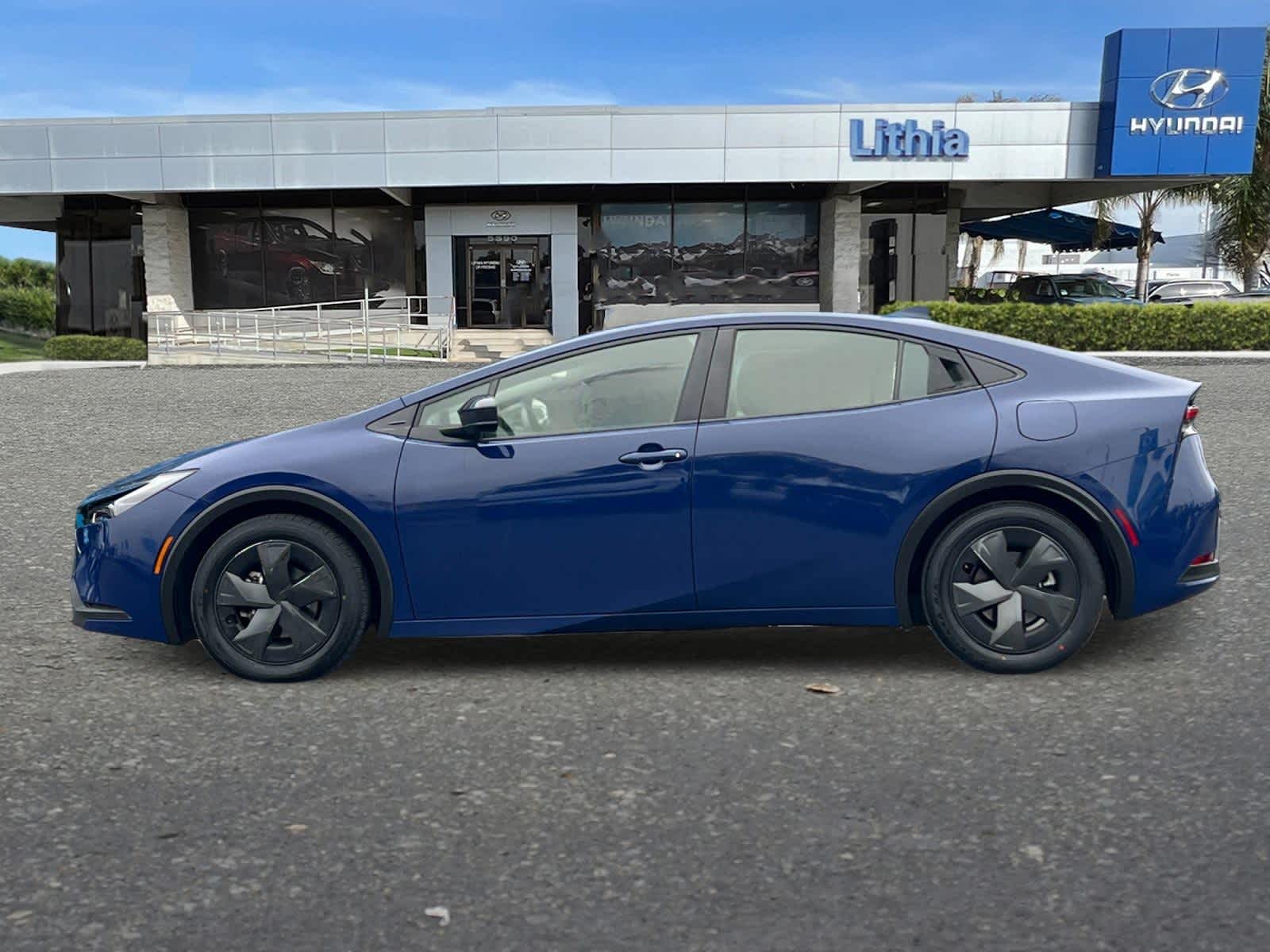 Thumbnail: 2024 Toyota Prius - 5