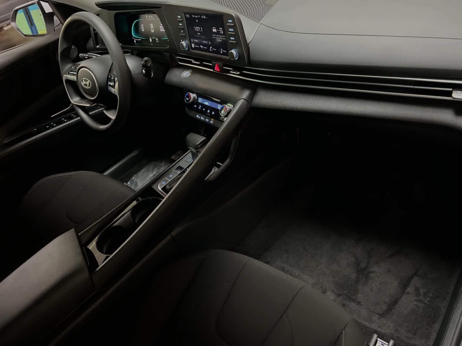 Thumbnail: 2025 Hyundai Elantra - 16