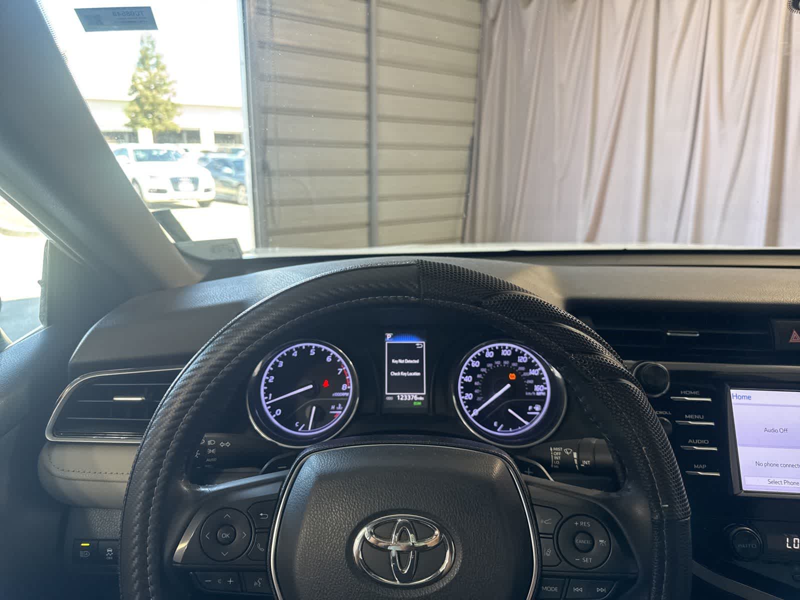 Thumbnail: 2019 Toyota Camry - 20