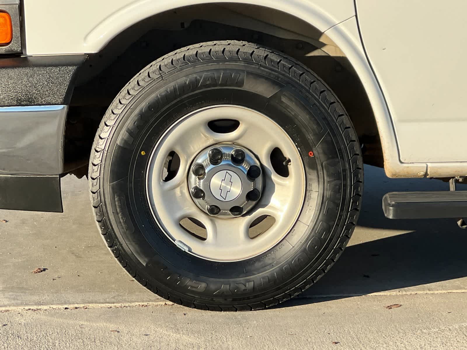 Thumbnail: 2017 Chevrolet Express - 27