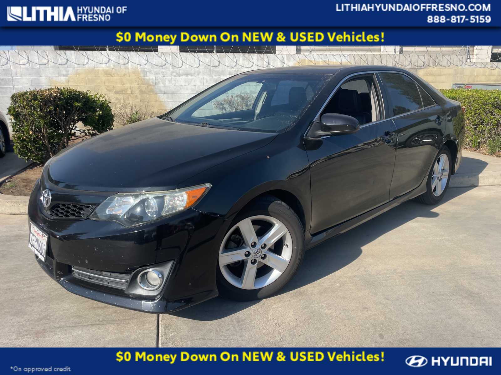 2014 Toyota Camry SE -
                Fresno, CA