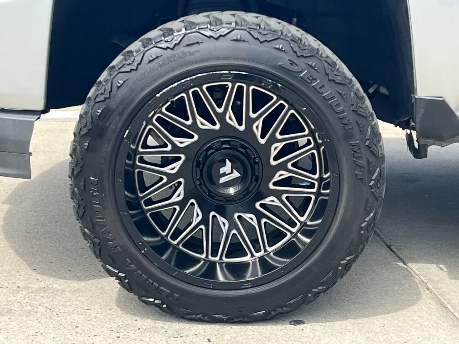 Thumbnail: 2018 Chevrolet Silverado 1500 - 26