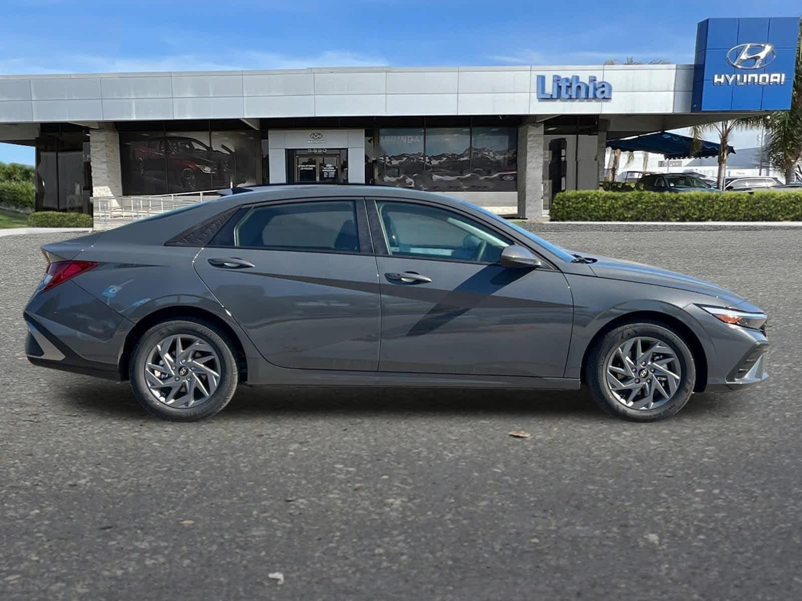 Thumbnail: 2026 Hyundai Elantra - 8