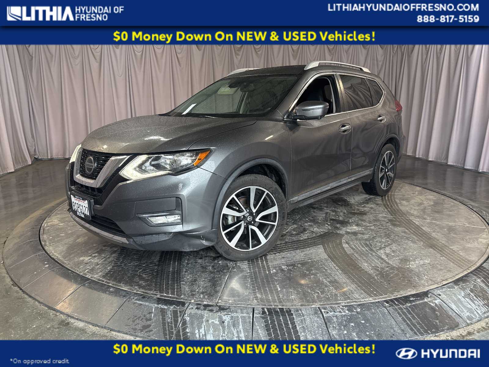2019 Nissan Rogue SL's photo